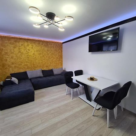 Diamonds House 2 Apartment Lupeni  Exterior photo